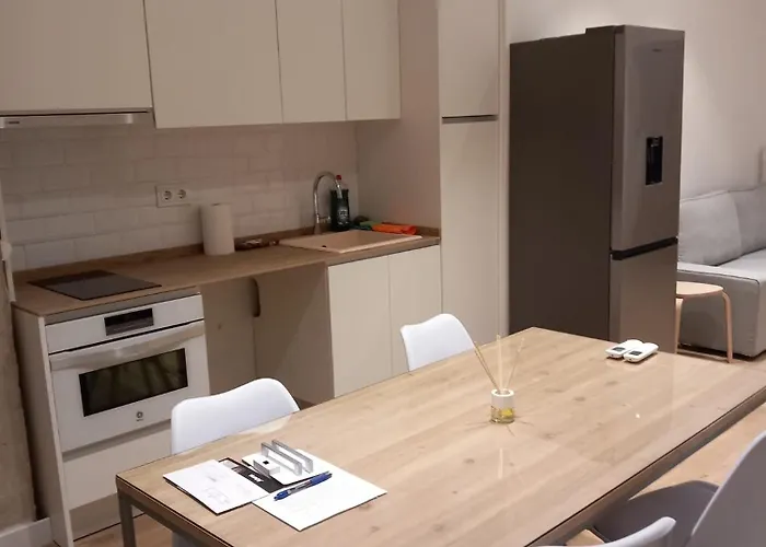 Hbb Apartament 4*